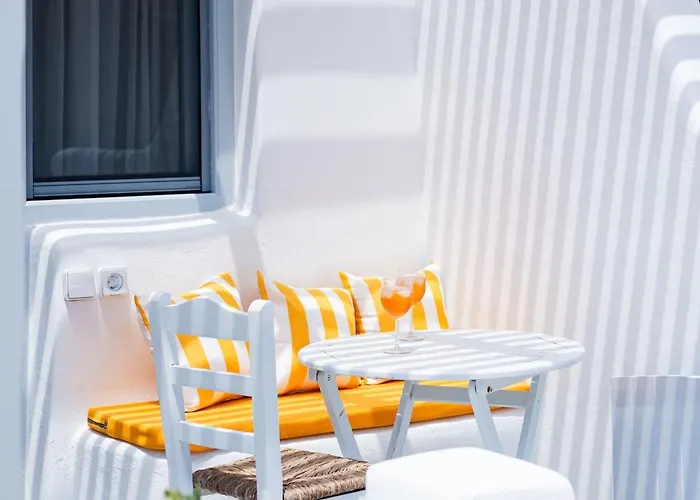 Flisvos * Naxos City